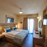 Thalia Deco & 3*