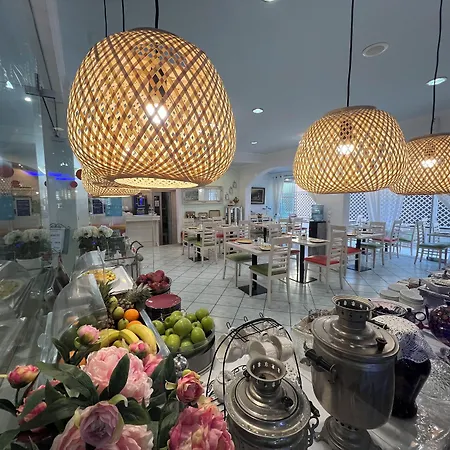 فندق Thalia Deco &