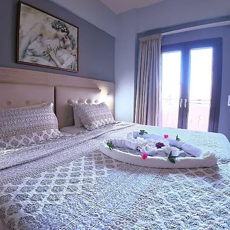 فندق Thalia Deco &