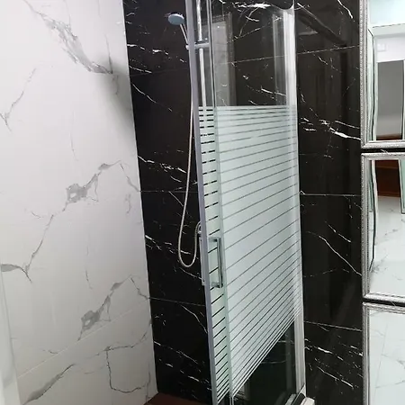 Thalia Deco & Hotell