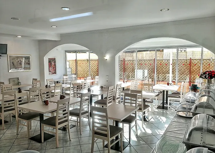 Thalia Deco & Hotel 3*